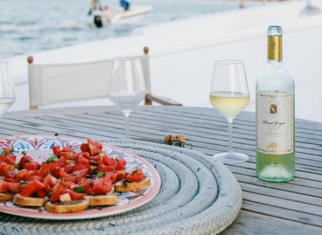 Quale vino regalare per fare bella figura: consigli per la scelta